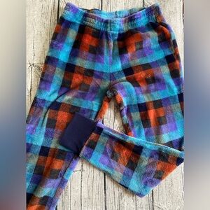 Sleepwear 2-piece set. Super soft fleece, stretch fabric, cuffed, elasticized.